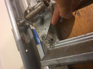 Broken Garage Door Hinges Replaced